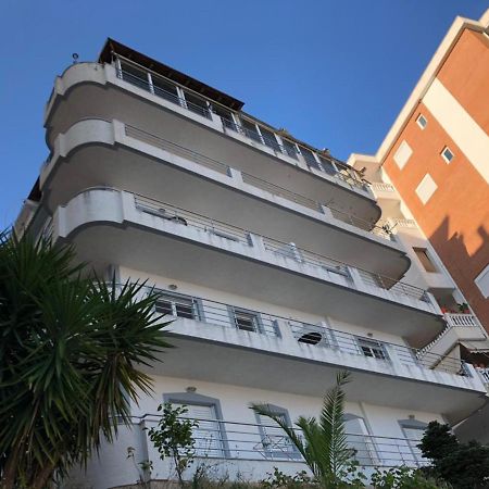 ساراندا Paradiso Apartments المظهر الخارجي الصورة