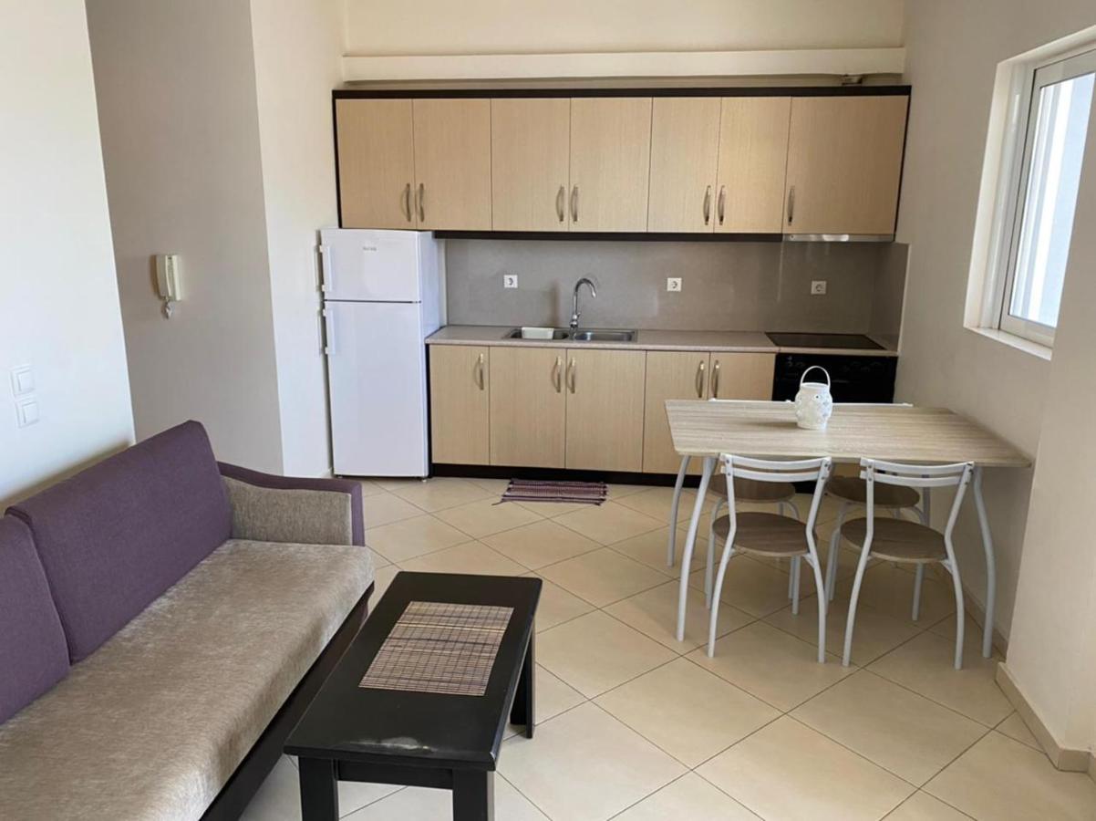 ساراندا Paradiso Apartments المظهر الخارجي الصورة