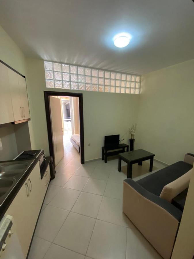 ساراندا Paradiso Apartments المظهر الخارجي الصورة