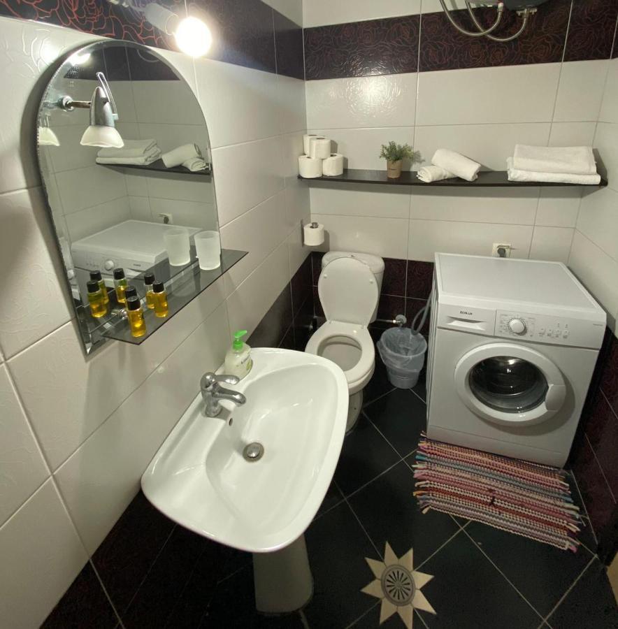 ساراندا Paradiso Apartments المظهر الخارجي الصورة